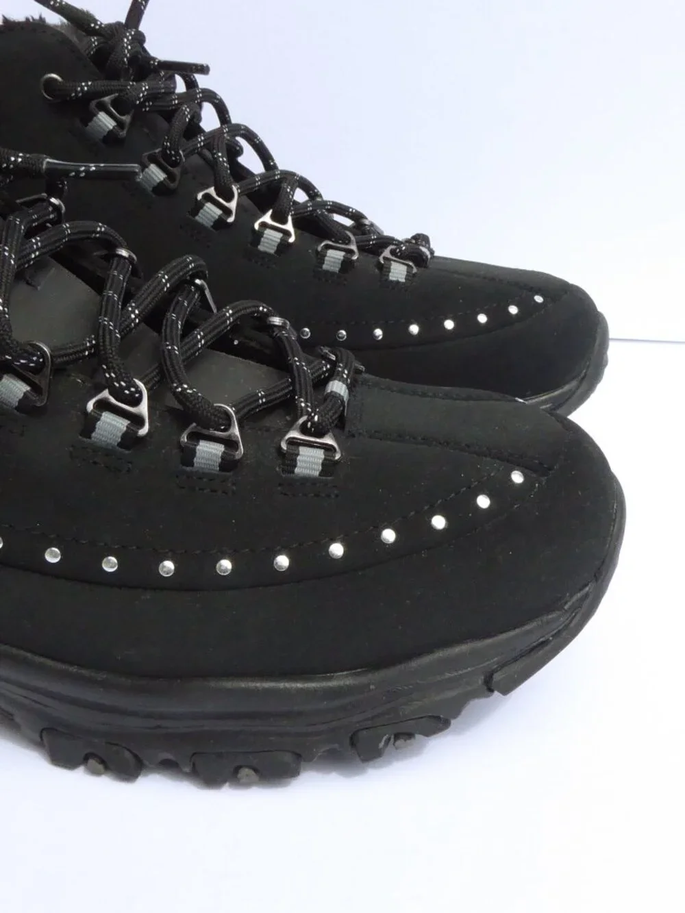 Skechers d'lites black and silver faux fur trim lace up high top sneakers 8.5